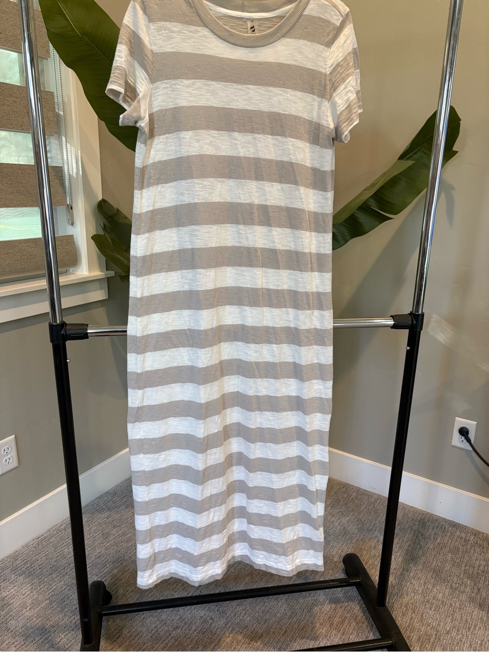 Lou & Grey Short-Sleeve Striped Maxi Dress in White and Taupe